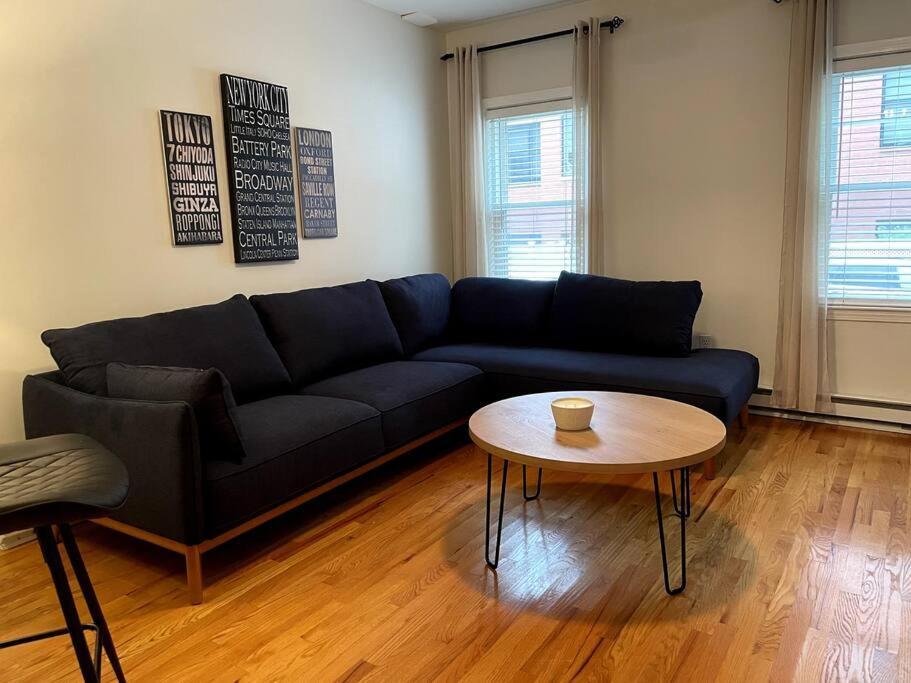 Lovely Two Bedroom Condo In South Boston Kültér fotó